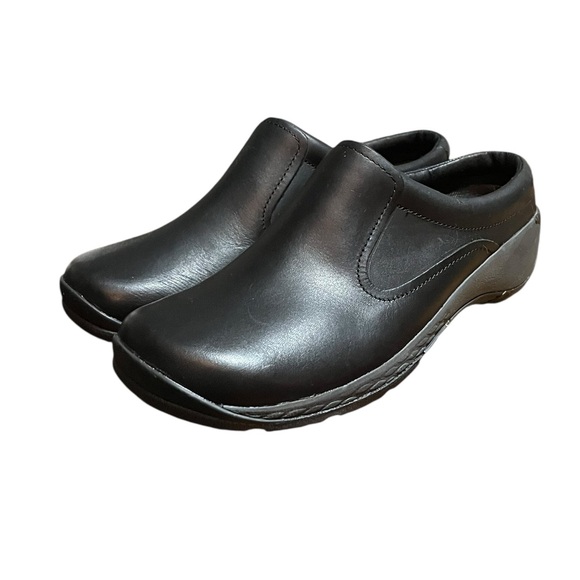EUC Merrell Women’s size 7.5 Black Slip-On Clogs - Picture 1 of 6